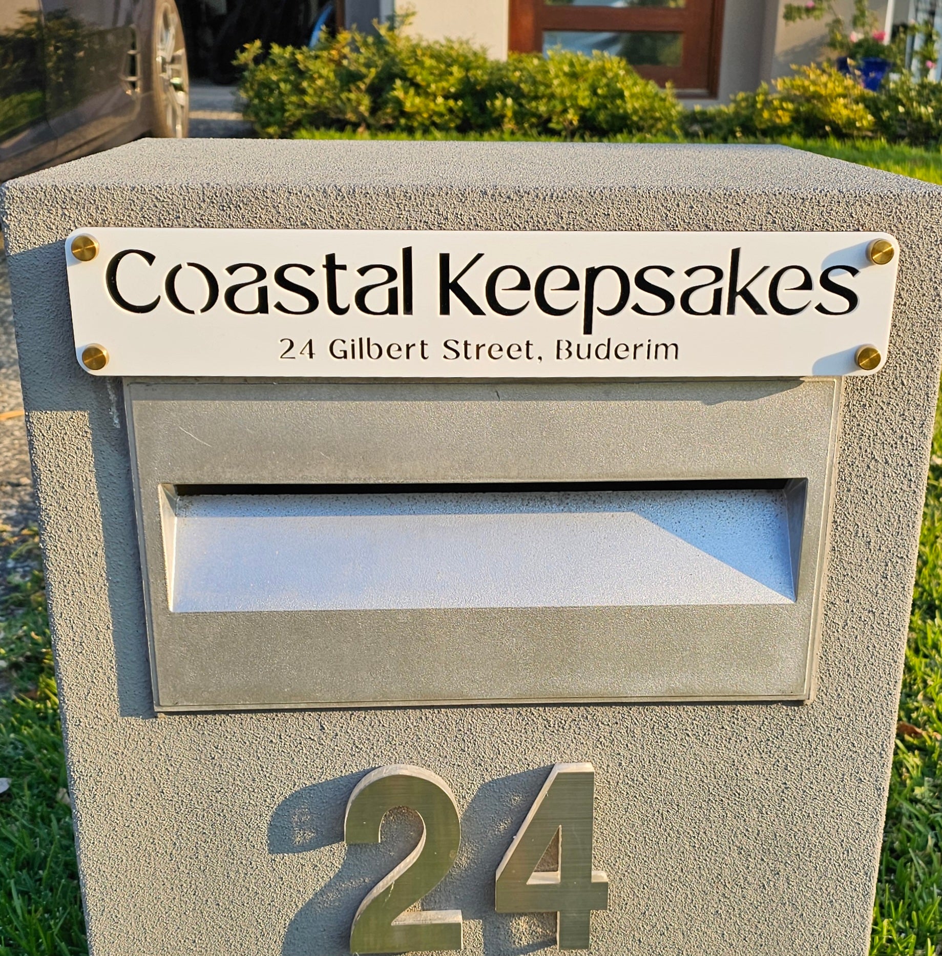 Custom Acrylic House Sign – Two-Layer Design