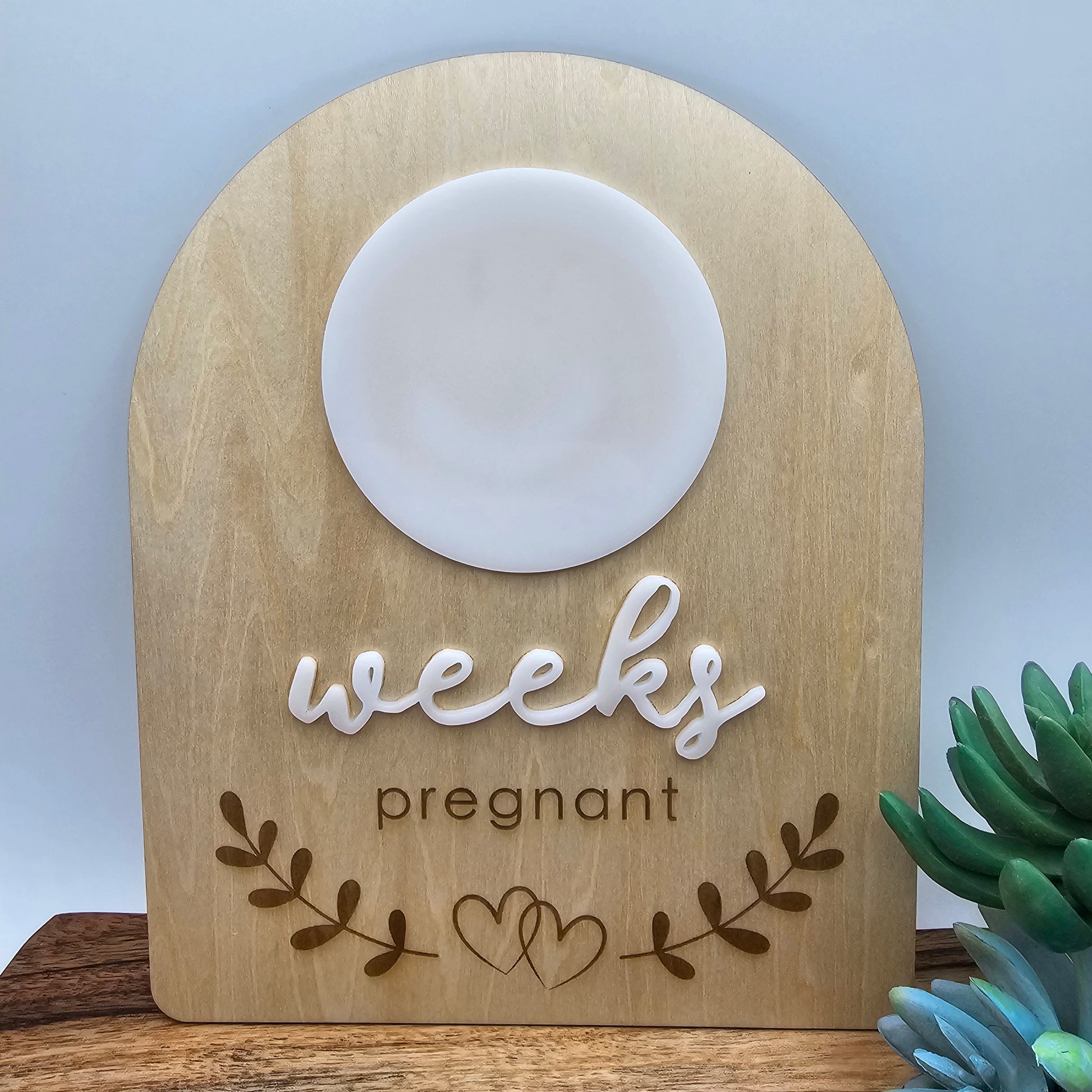 Personalised Wooden Pregnancy Milestone Sign – Weeks Pregnant Tracker